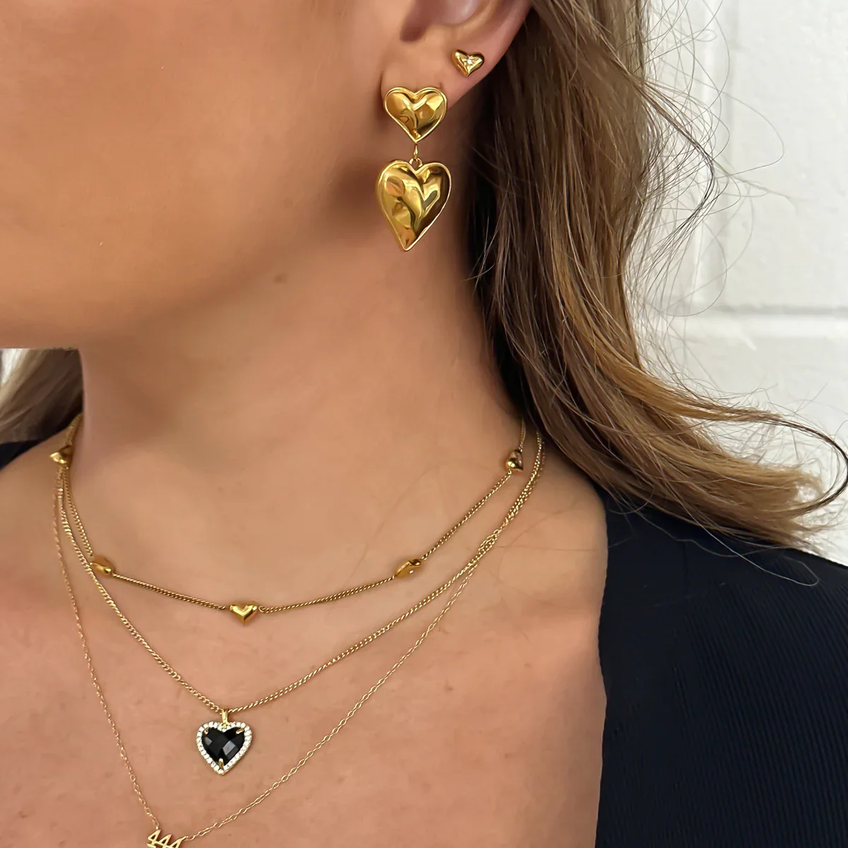 AMORE EARRINGS - Image 2