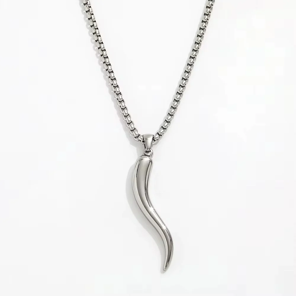 CHILLI NECKLACE SILVER