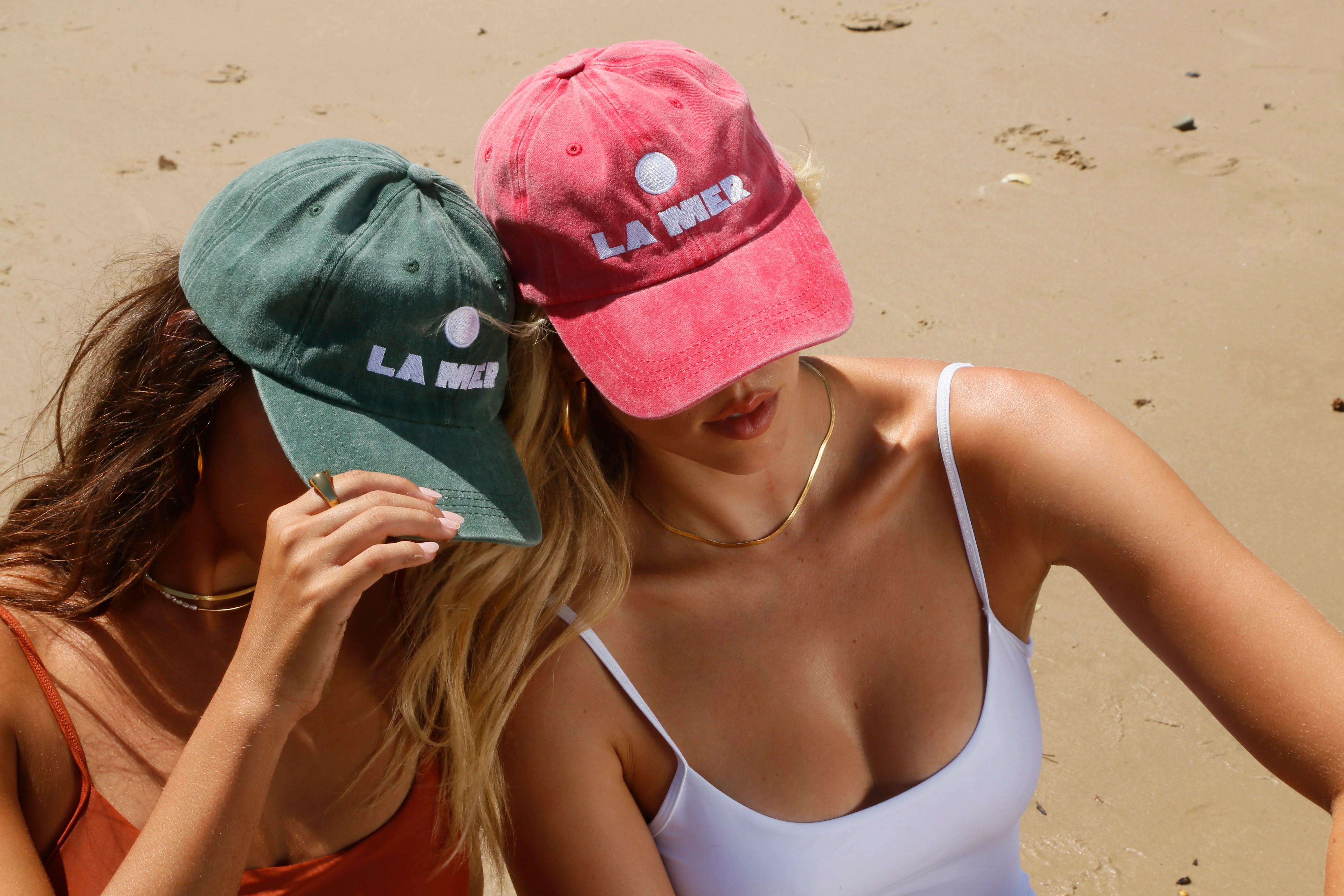 LA MER CAP RED - Image 3