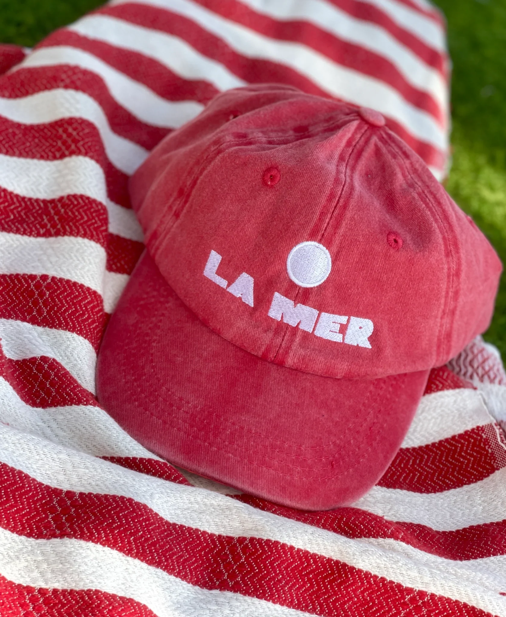 LA MER CAP RED - Image 6