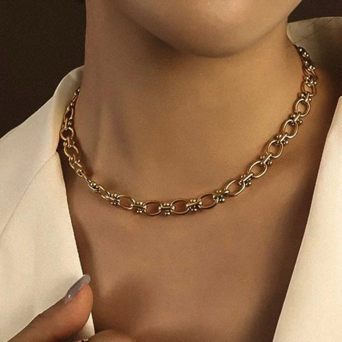 LORA NECKLACE GOLD