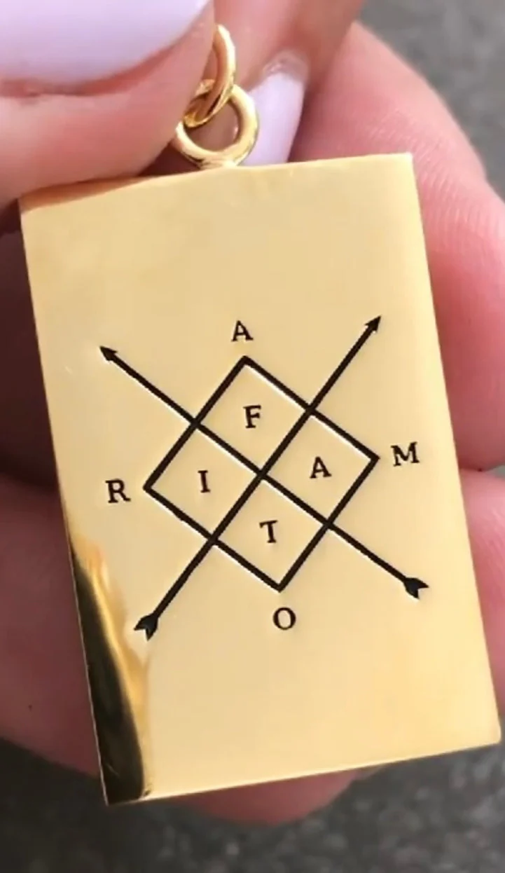 THE LOVER OF FATE PENDANT GOLD - Image 6