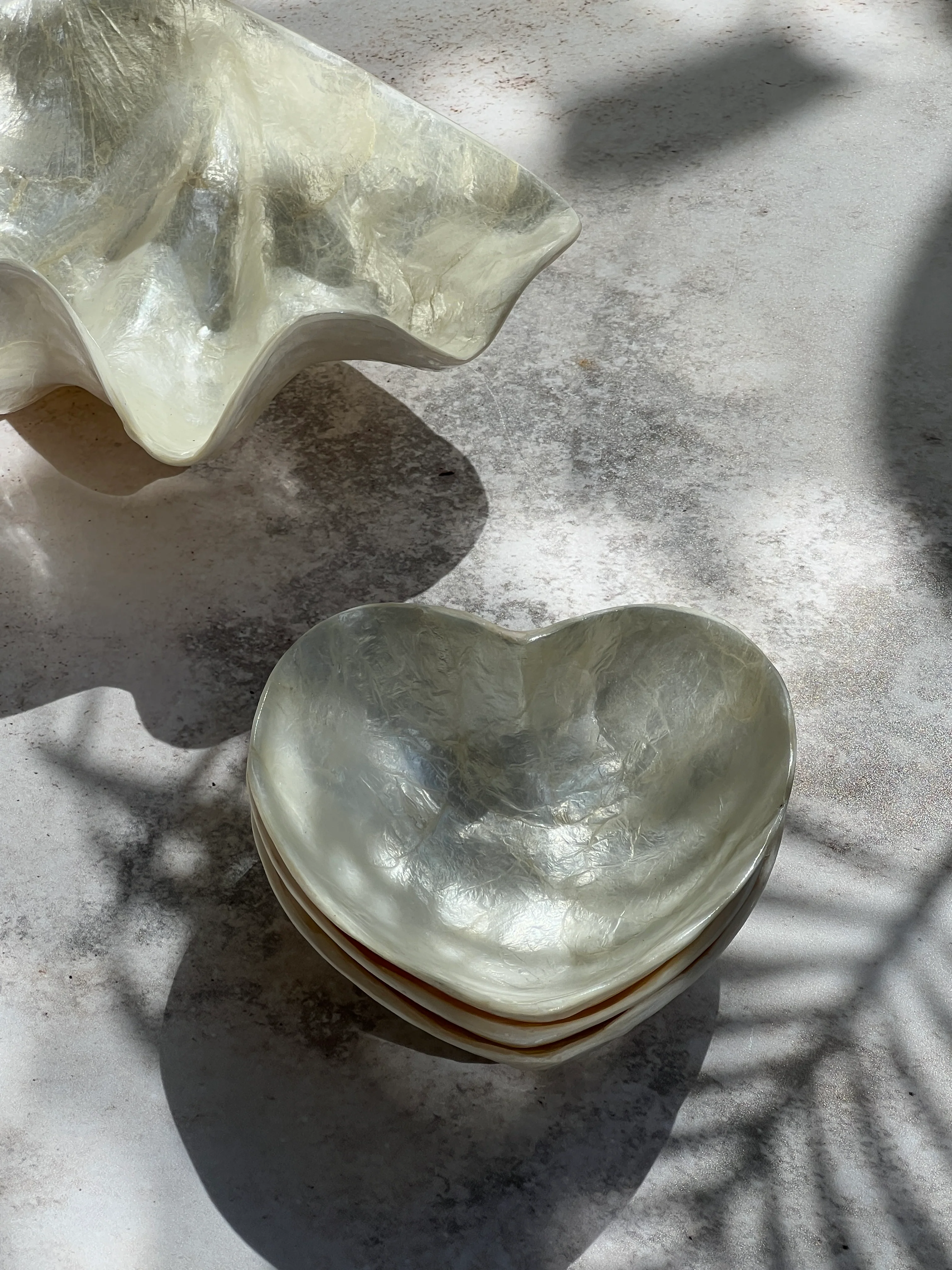 PEARL HEART TRINKET DISH - Image 3
