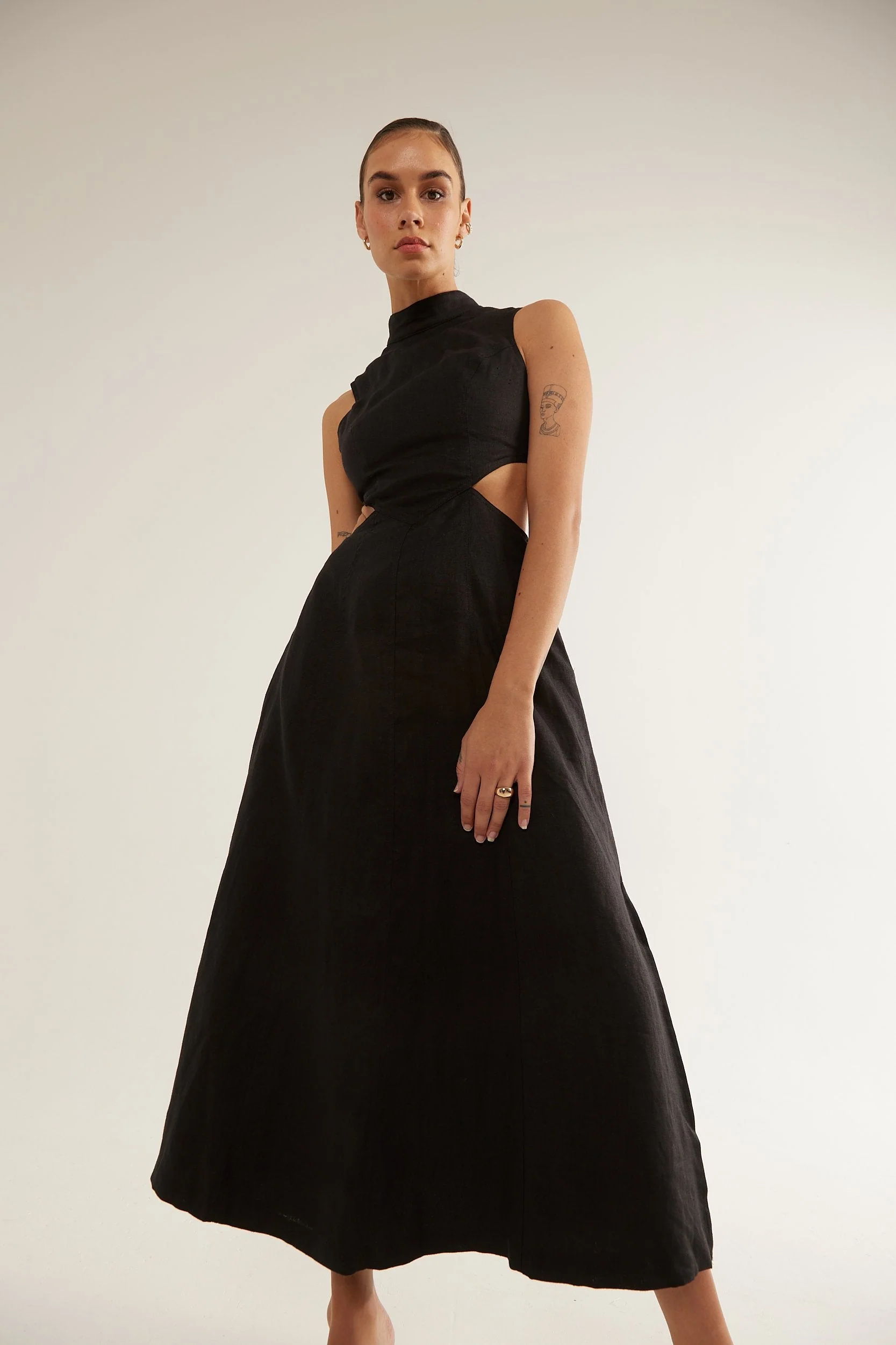 VIRTUE MIDI DRESS BLACK - Image 7