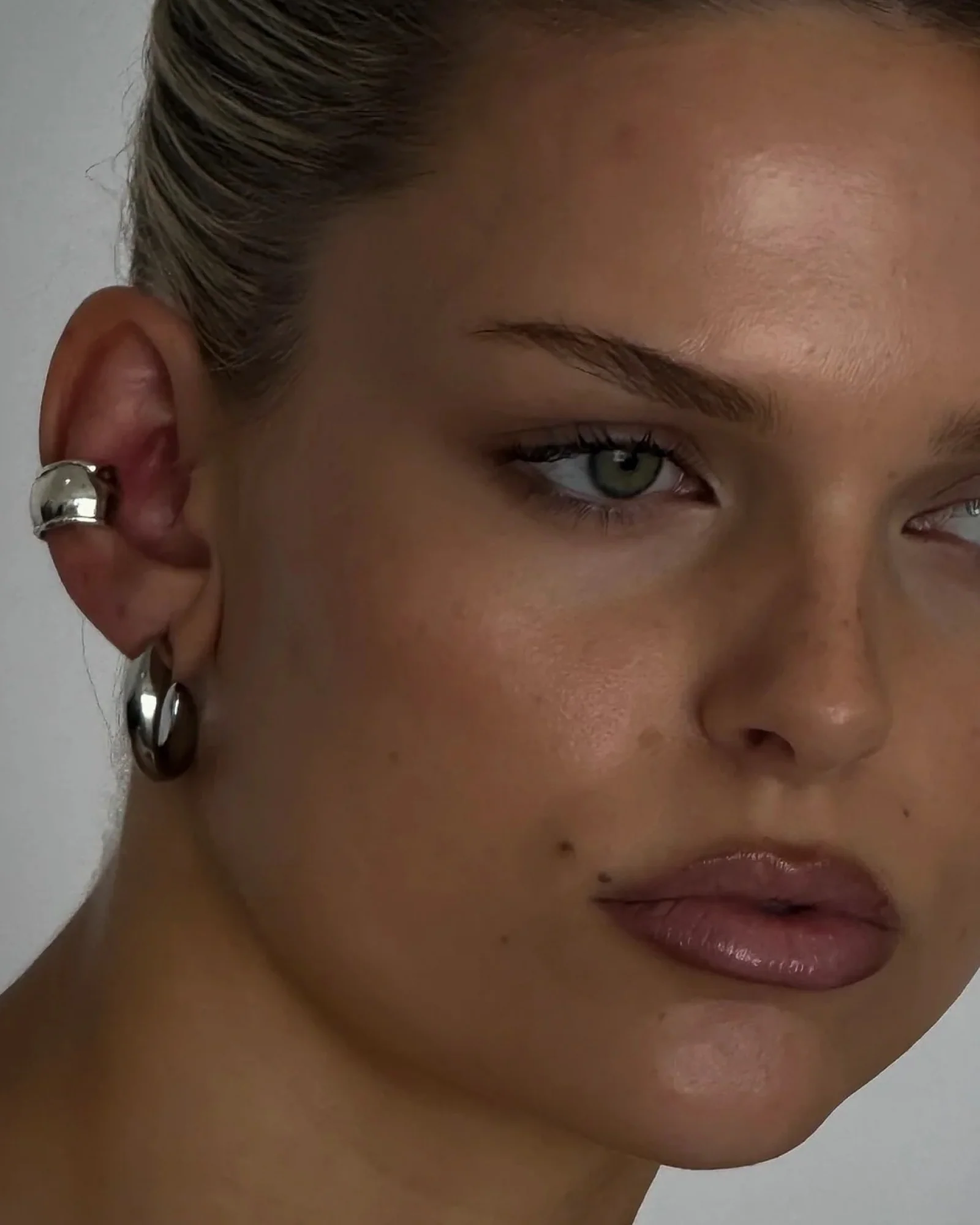 MILA EAR CUFF SILVER - Image 4